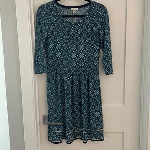 Max Studio blue paisley pleated dress - never worn. New with tags in size xs